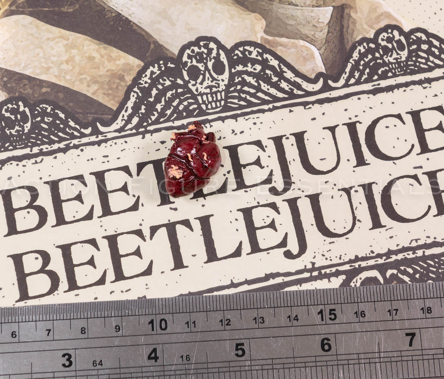 Hot Toys MMS767 Beetlejuice Anatomical Heart Accessory – 1/6 Scale