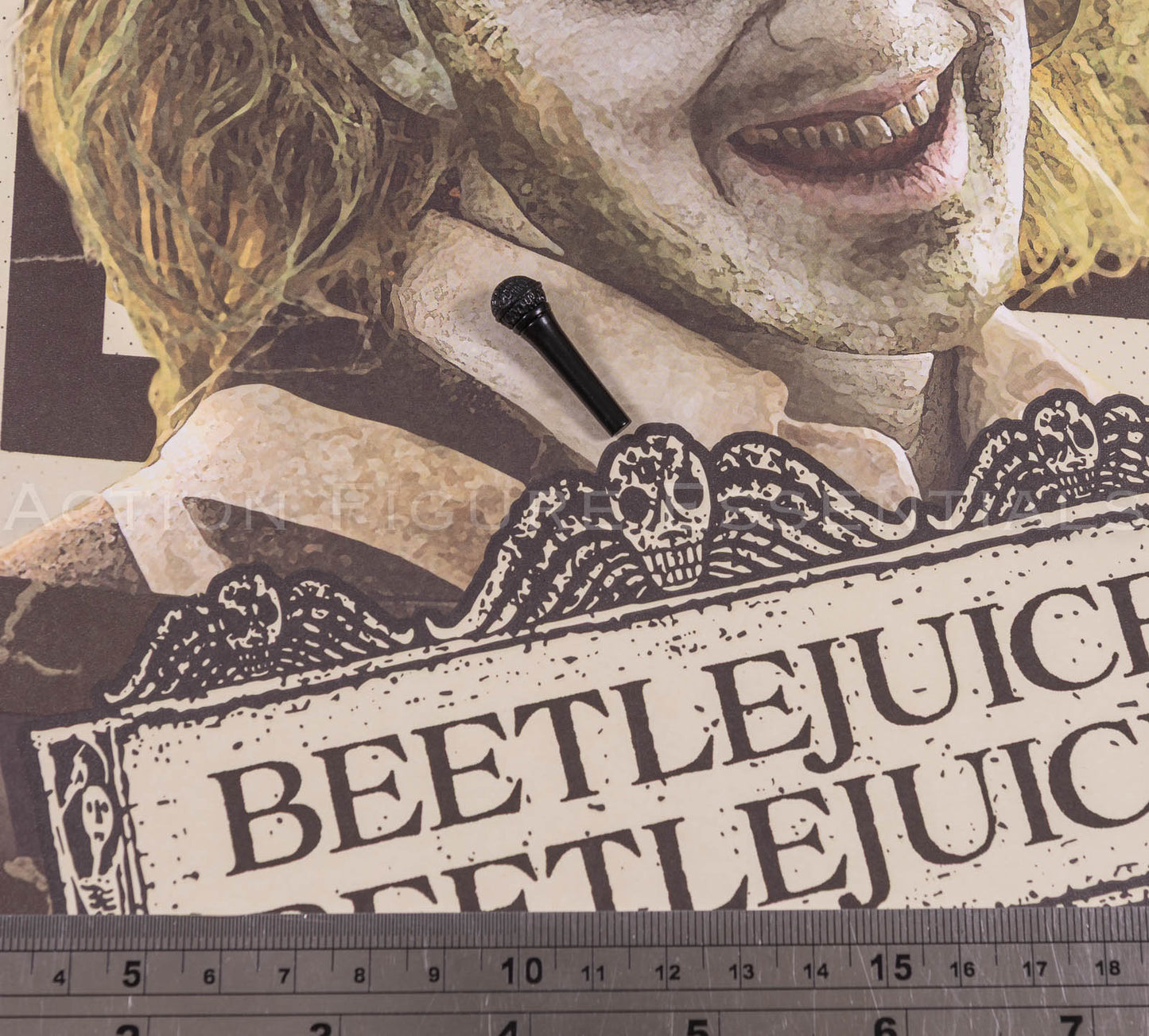 Hot Toys Beetlejuice MMS767 Microphone 1/6 Scale Accessory Part