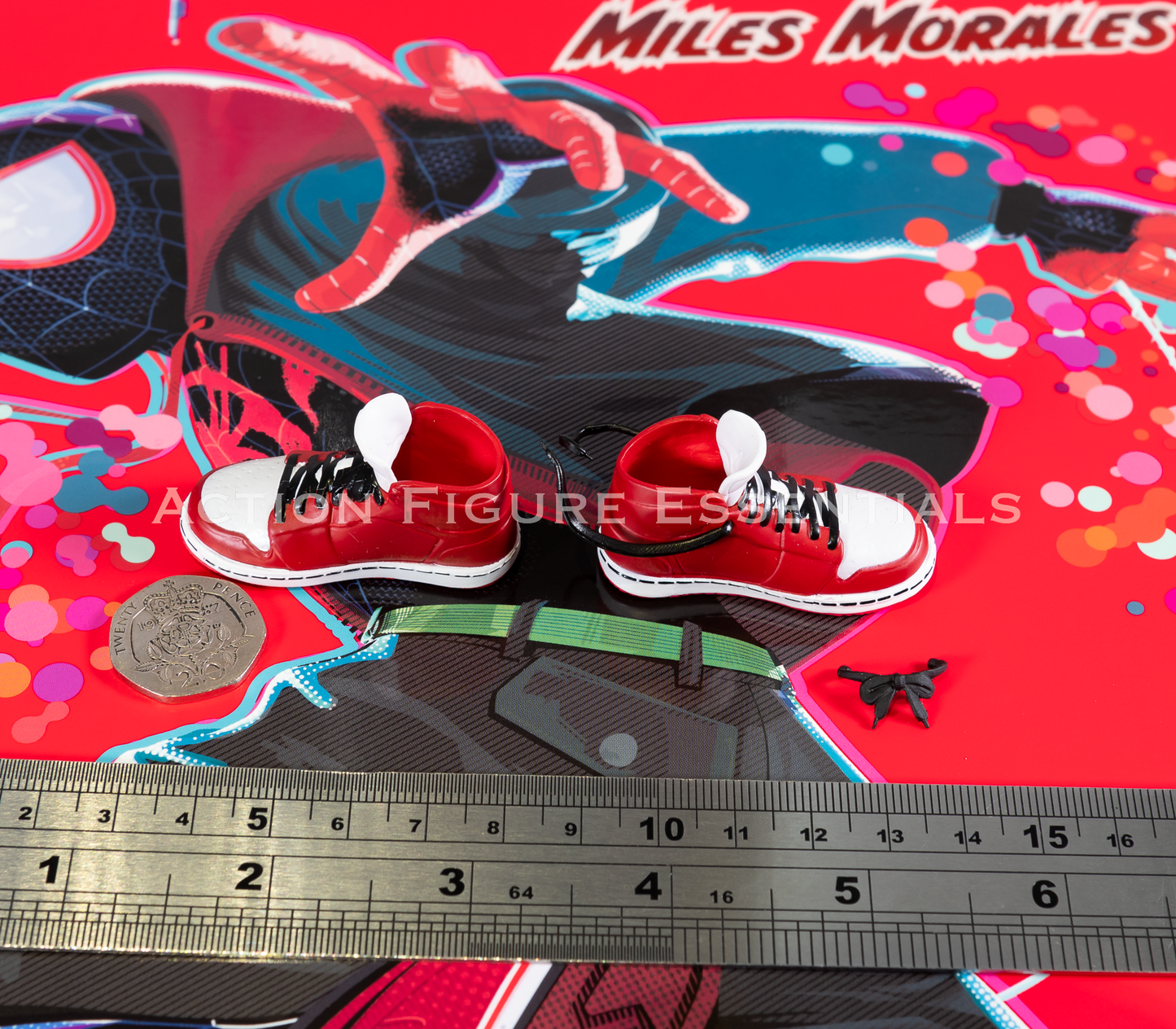 Hot Toys Miles Morales Hi Top Trainers Sneakers + Laces Into The Spider-Verse MMS567 1/6 Figure Part