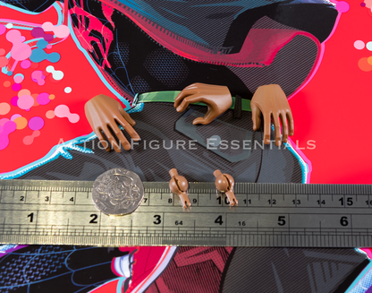 Hot Toys Miles Morales Hands & Spray Can Hand + Wrist Pegs Into The Spider-Verse MMS567 1/6 Figure Part