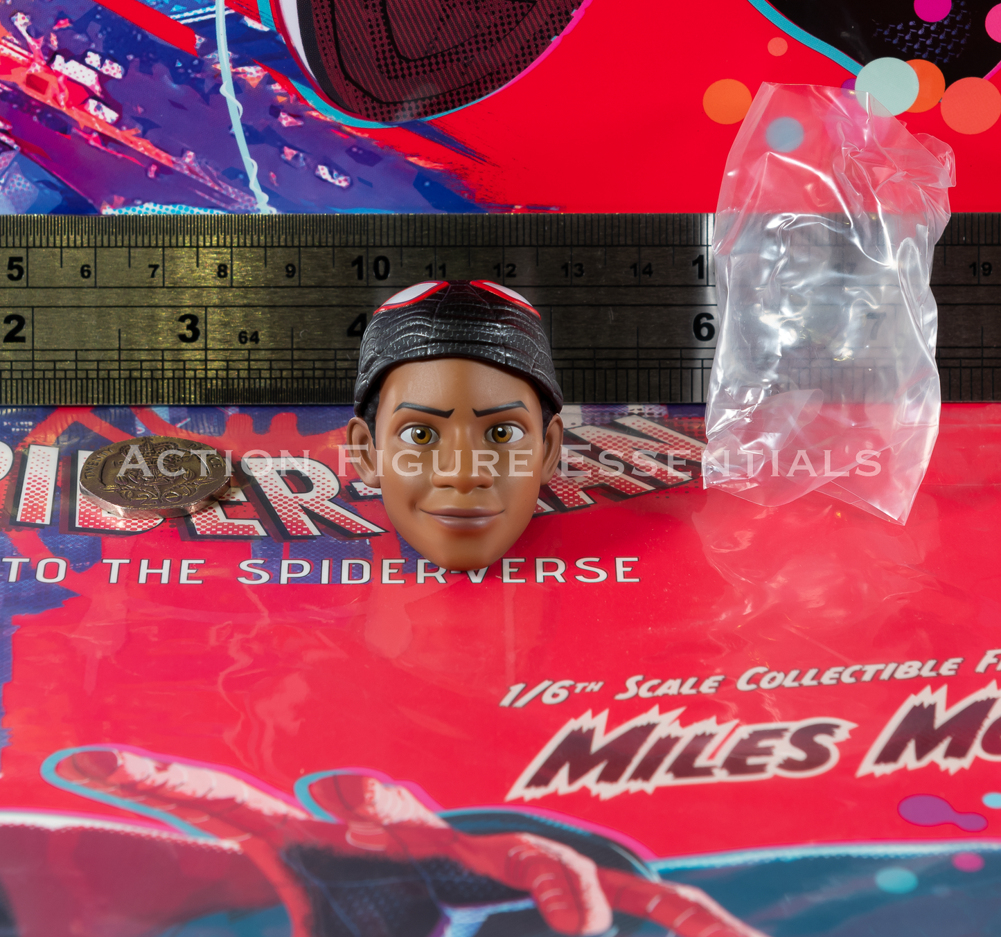 Hot Toys Miles Morales Spider-Man: Into the Spider-Verse MMS567 1/6 Head Sculpt Partially Masked Figure Part