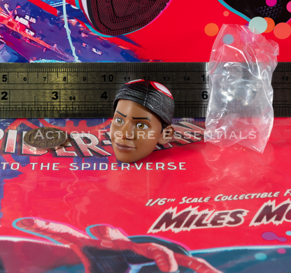 Hot Toys Miles Morales Spider-Man: Into the Spider-Verse MMS567 1/6 Head Sculpt Partially Masked Figure Part