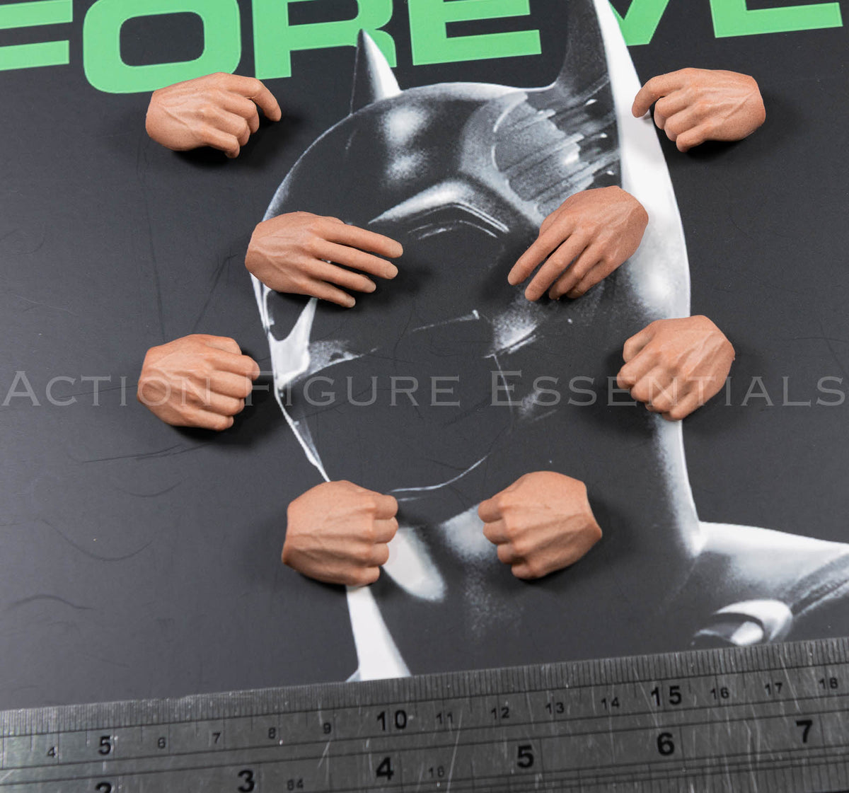 Mars Toys The Heir Set of eight 1/6 scale interchangeable hands – view 52