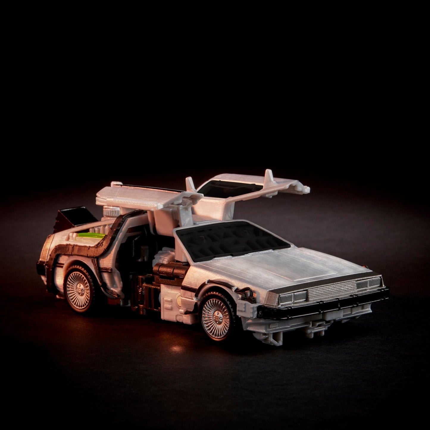 Transformers x Back to the Future Gigawatt - Collaborative Mash-Up - Hasbro