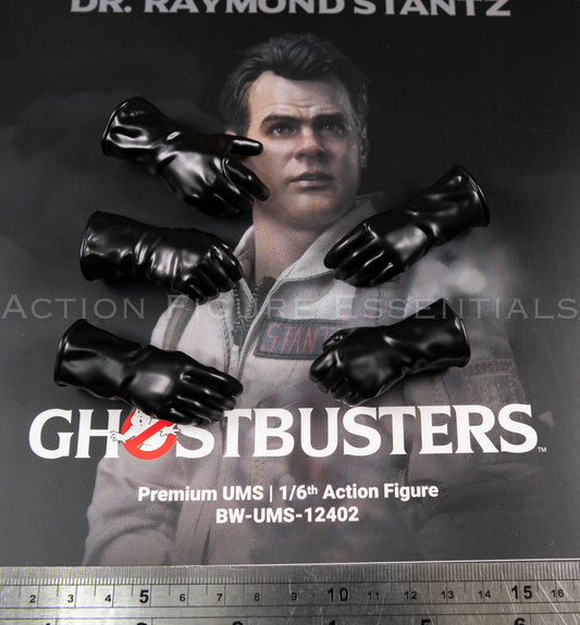 Blitzway Ghostbusters Dr Raymond Stantz 2.0 set of five black gloved interchangeable hands in 1/6 scale