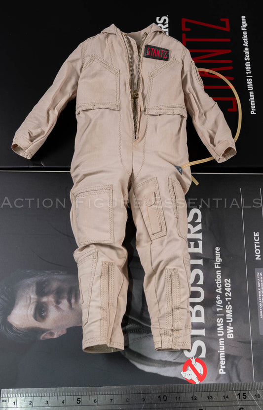 Blitzway Ghostbusters Dr Raymond Stantz 2.0 beige flight suit with STANTZ name patch and attached hose in 1/6 scale