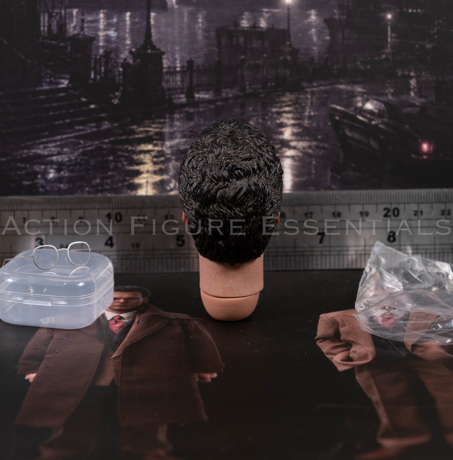 Mars Toys Mr. W Batman (1989) Bruce Wayne Head Sculpt & Metal Glasses – 1/6 Scale