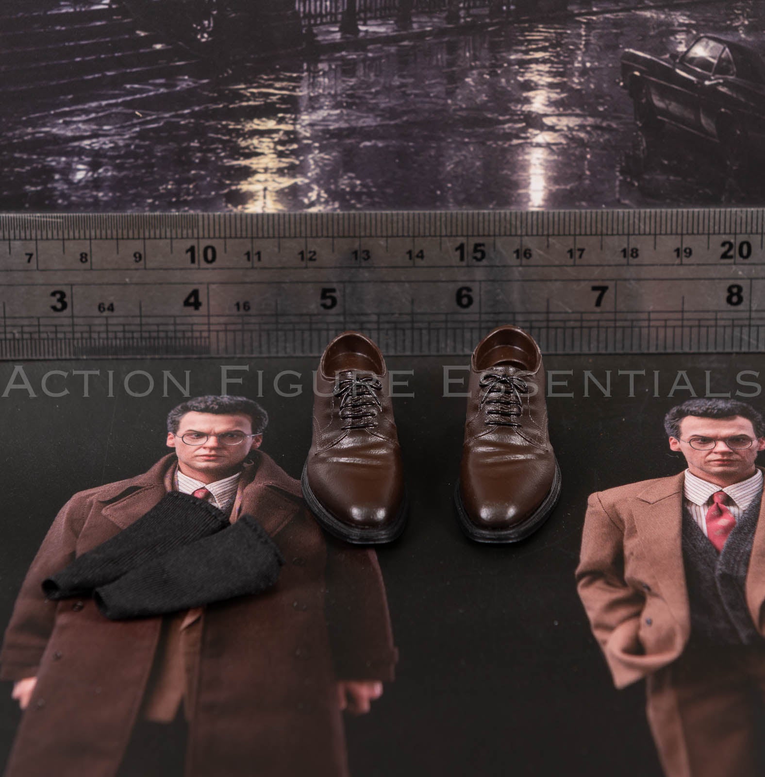 Mars Toys Mr W Batman 1989 Bruce Wayne brown dress shoes and socks 1/6 scale