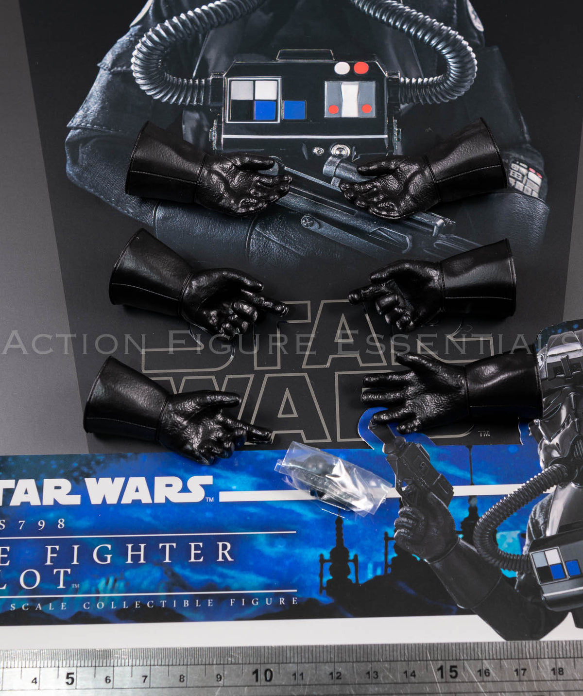 Hot Toys MMS798 TIE Fighter Pilot six interchangeable black gloved hands 1/6 scale