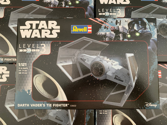 Star Wars Darth Vader's Tie Fighter Episode VII Model Kit 1/121 9 cm - Revell