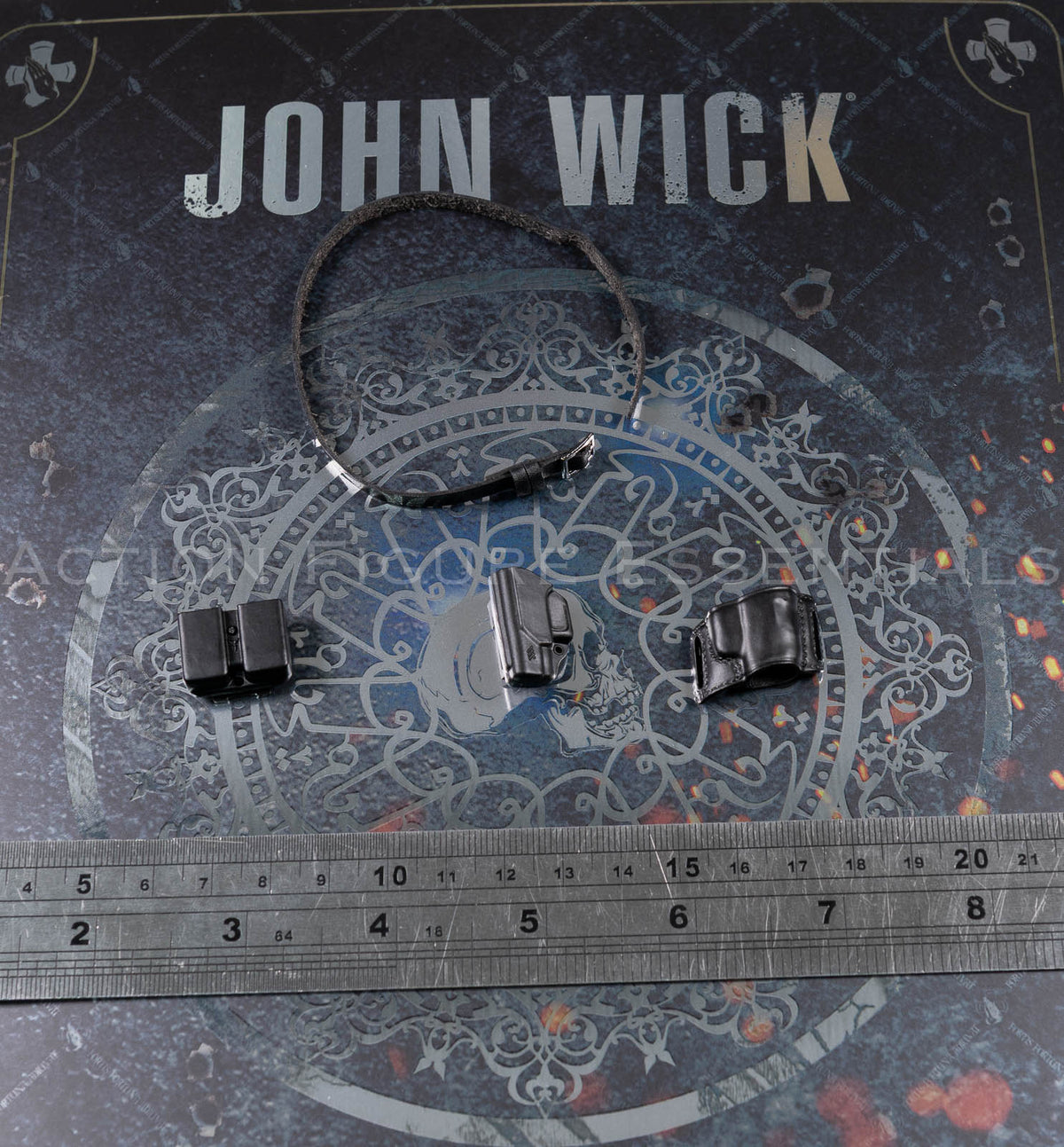 Hot Toys John Wick MMS832 Tactical Belt, Holster & Magazine Pouch Set – 1/6 Scale – photograph 26