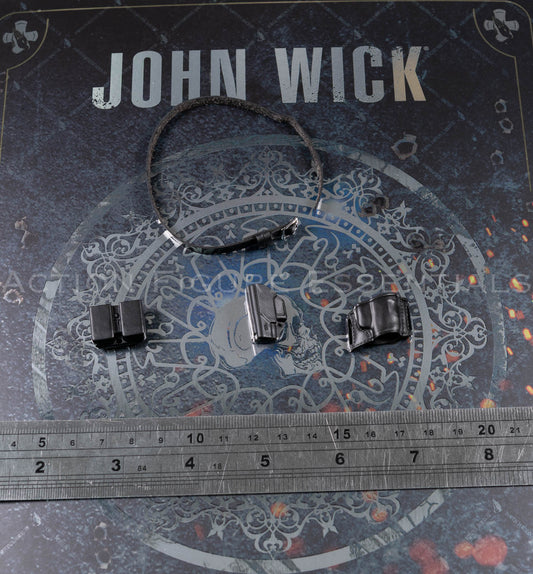Hot Toys John Wick MMS832 Tactical Belt, Holster & Magazine Pouch Set – 1/6 Scale – photograph 26