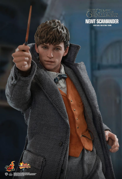 Hot Toys 1:6 - Newt Scamander (Fantastic Beasts) - MMS512 - World of Harry Potter