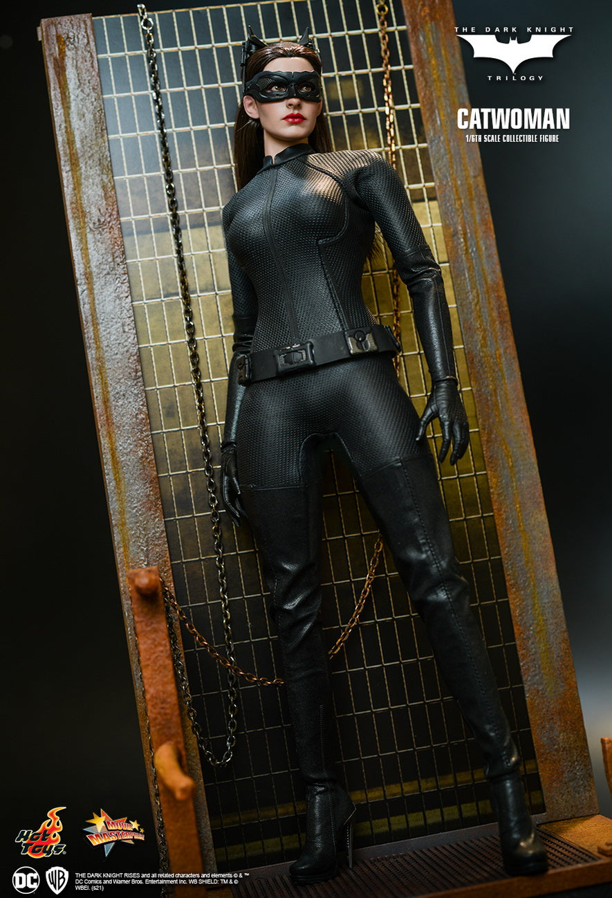 Hot Toys 1:6 -  Catwoman - The Dark Knight Rises - MMS627 - Batman