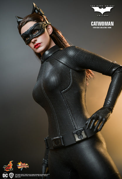 Hot Toys 1:6 -  Catwoman - The Dark Knight Rises - MMS627 - Batman