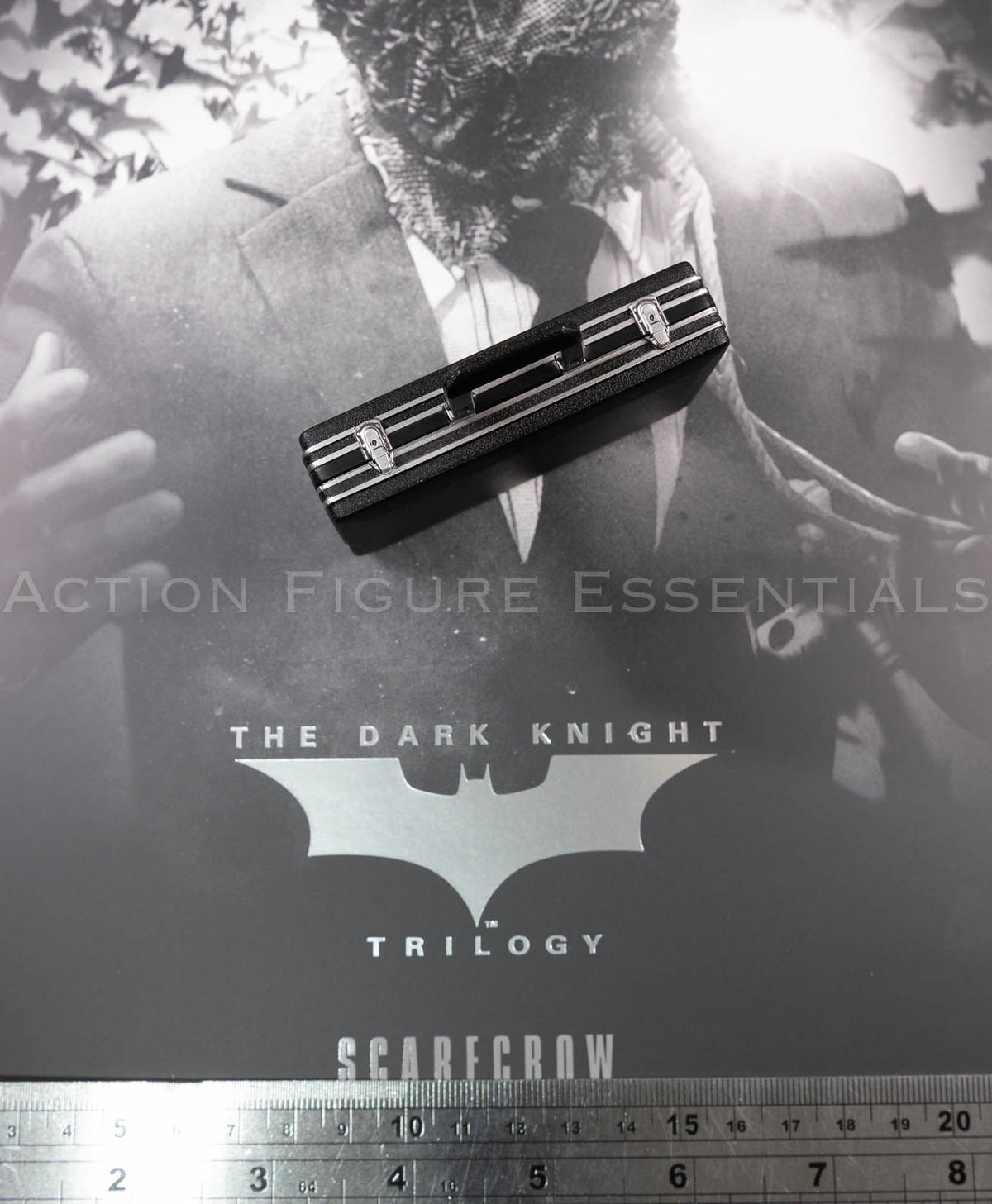 Hot Toys Scarecrow 2.0 MMS801 black openable briefcase with silver-coloured fittings – 1/6 scale