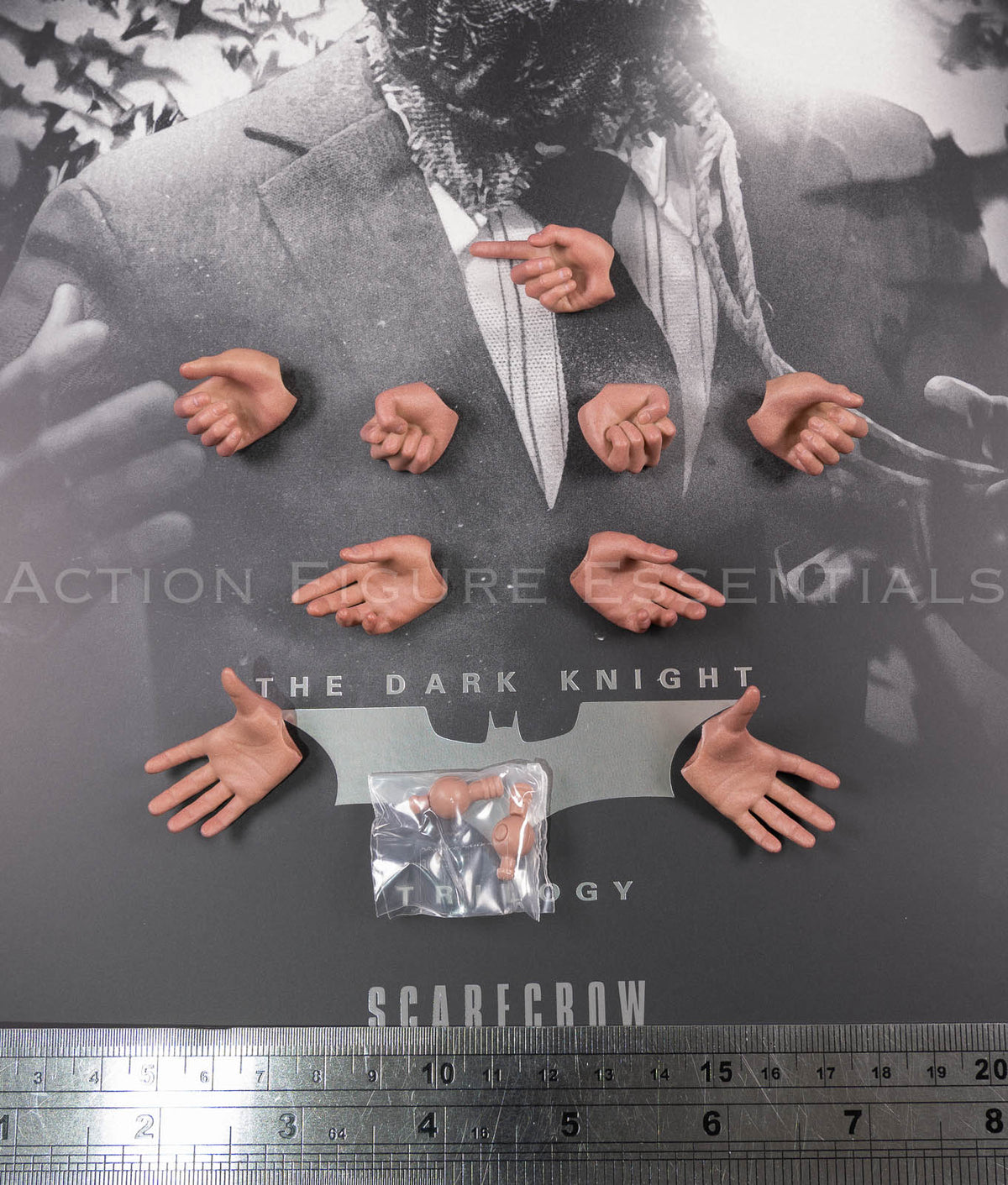 Hot Toys Scarecrow 2.0 MMS801 set of nine interchangeable hands with assorted gestures and wrist connectors for 1/6 scale figures