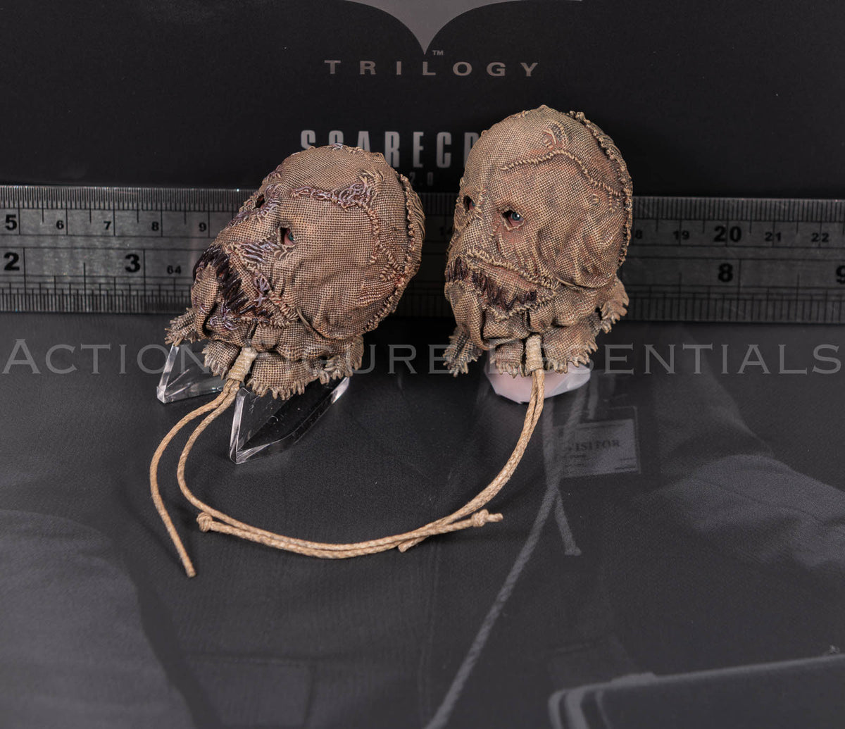Hot Toys Scarecrow 2.0 MMS801 regular and decaying masked head sculpt set with maggot detailing and original neck post for 1/6 scale figure
