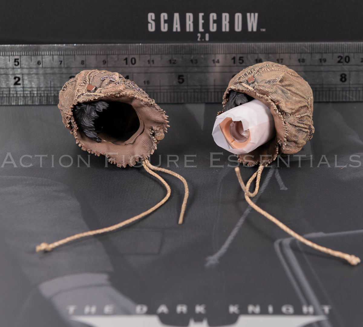 Hot Toys MMS801 Scarecrow 2.0 regular masked head sculpt with original neck post for fitting to the 1/6 scale figure body