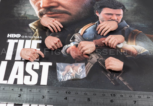 Hot Toys Joel Miller seven interchangeable 1/6 scale hands with spare wrist pegs and painted cuts on selected hands