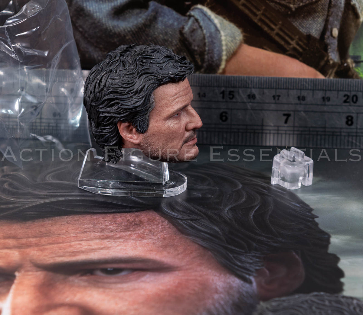 Hot Toys Joel Miller head sculpt with neck adapter & eye tool in 1/6 scale from The Last of Us