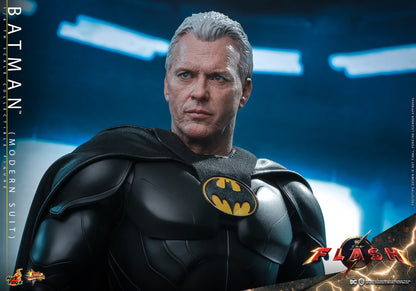 Hot Toys - Batman - Michael Keaton - Modern Suit - MMS712 - 1:6 Scale Action Figure