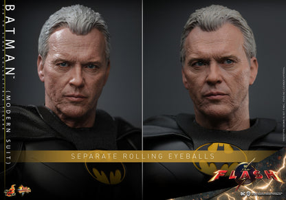Hot Toys - Batman - Michael Keaton - Modern Suit - MMS712 - 1:6 Scale Action Figure