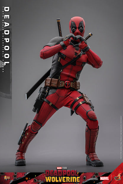 Hot Toys 1:6 - Deadpool v Wolverine - Deadpool - MMS746 - Marvel