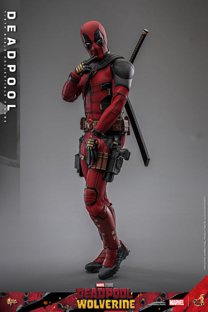 Hot Toys 1:6 - Deadpool v Wolverine - Deadpool - MMS746 - Marvel