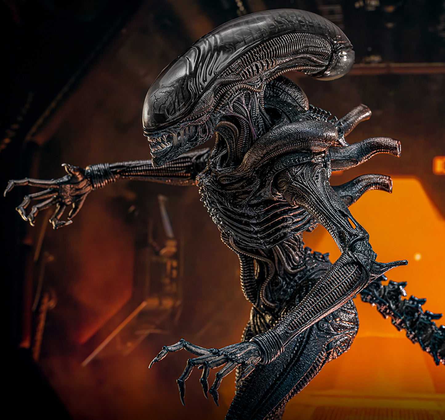 Hot Toys Scorched Xenomorph Alien Romulus 1/6 Scale Figure MMS784