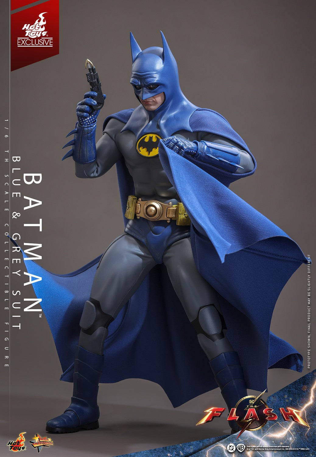 Hot Toys - Batman Blue & Grey Suit Exclusive - MMS834 - 1:6 Scale DC Limited Edition Action Figure