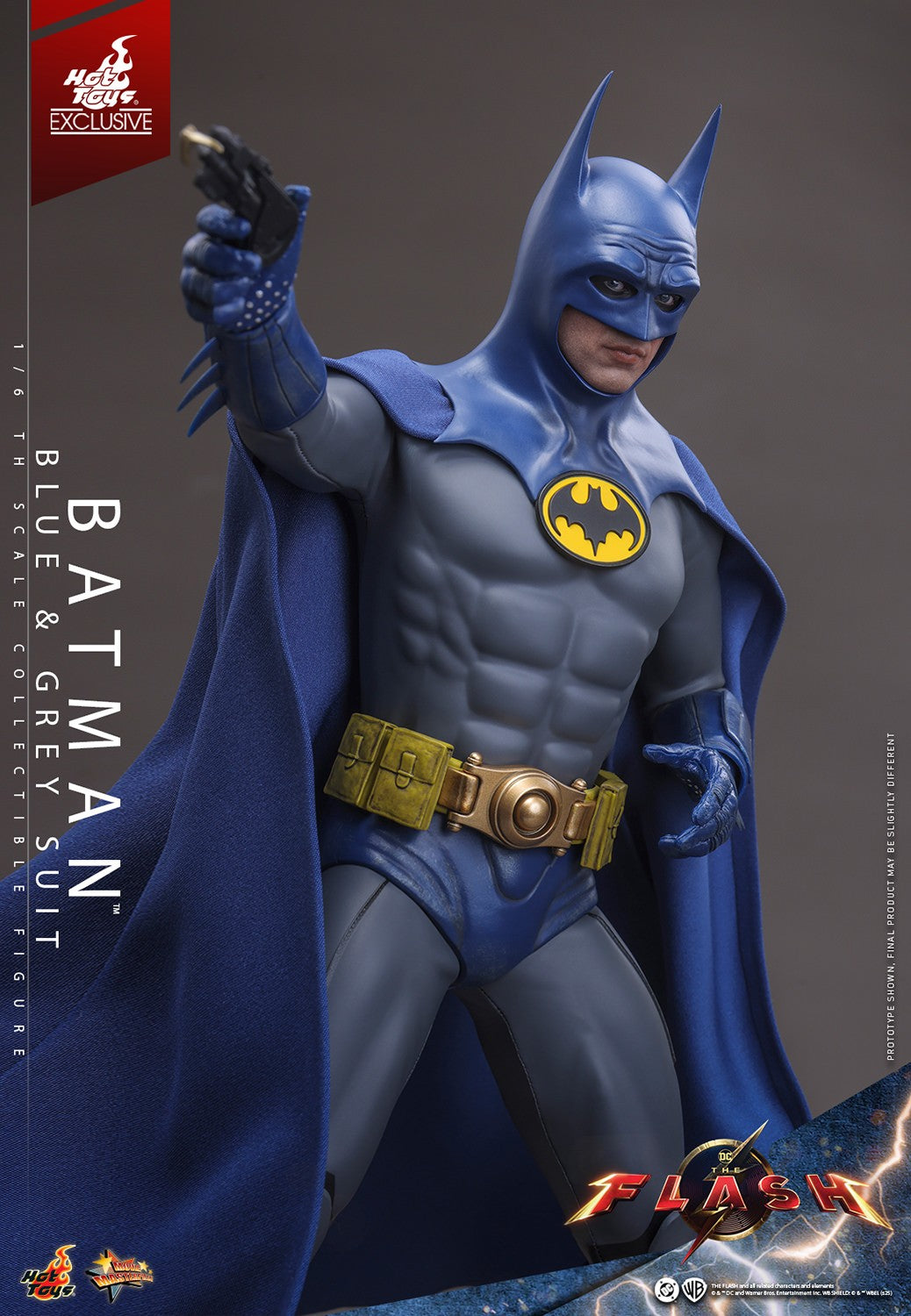 Hot Toys - Batman Blue & Grey Suit Exclusive - MMS834 - 1:6 Scale DC Limited Edition Action Figure