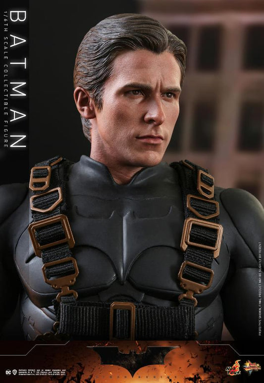 Hot Toys 1:6 - Batman - Batman Begins - MMS595 - Exclusive