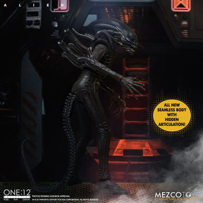 Alien - ONE:12 COLLECTIVE - Action Figure - Mezco