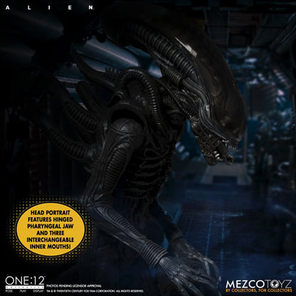 Alien - ONE:12 COLLECTIVE - Action Figure - Mezco