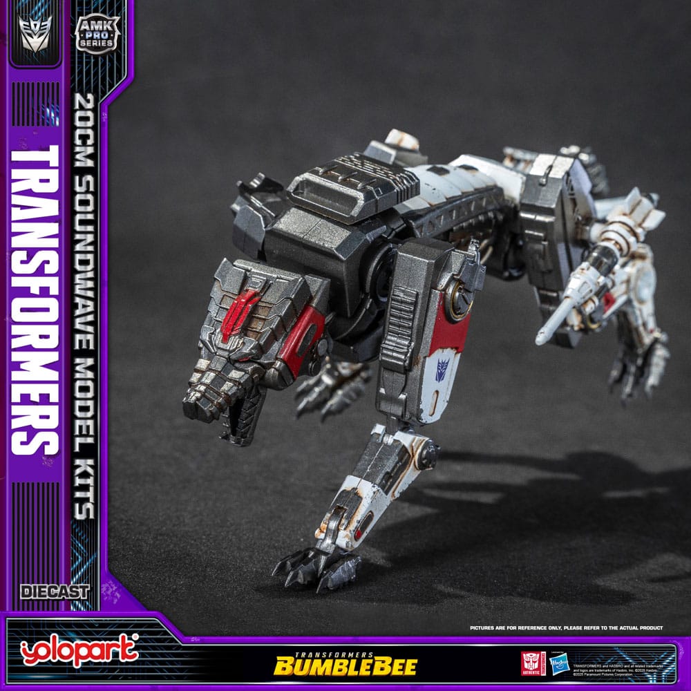 Transformers: Soundwave AMK Pro Series Plastic Diecast Model Kit - Bumblebee - Hasbro - Yolopar