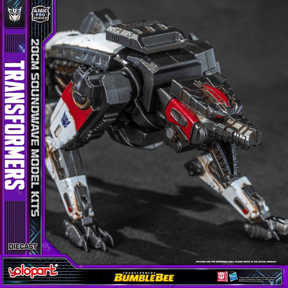 Transformers: Soundwave AMK Pro Series Plastic Diecast Model Kit - Bumblebee - Hasbro - Yolopar